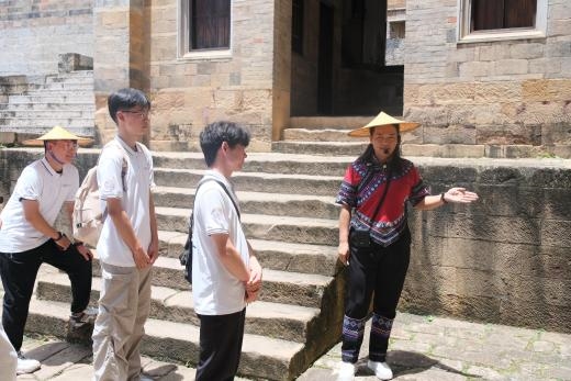 星辉平台-三航扬帆青春梦，科技星光照未来——西北工业大学“青行远播工大声，携手共育团结花”暑期社会实践红河行顺利结束